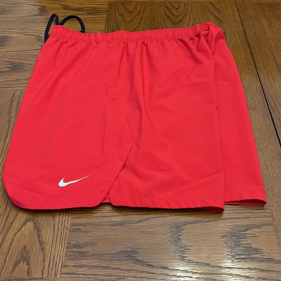Nike dri-fit shorts - Picture 3 of 5